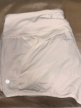 White lululemon shorts